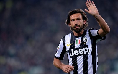 AK体育独家-佩德里庆祝时指天致敬